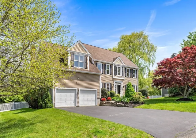 Photo 2 of Sale Pending at 45 Piccadilly Way, Westborough, MA 01581 | MLS# 73528897 | Listing updated on 2026-09-04