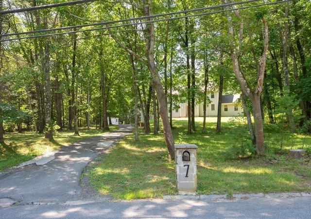 2nd image of 7 Fuller Lane, Boxford, MA 01921 | MLS# 73549719