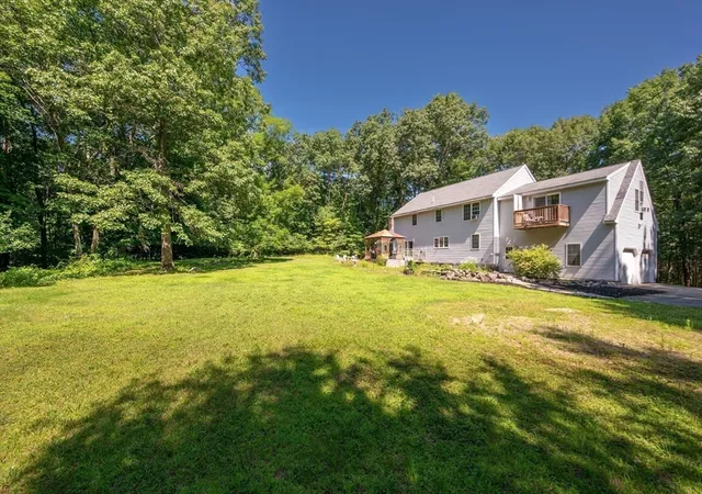 3rd image of 7 Fuller Lane, Boxford, MA 01921 | MLS# 73549719