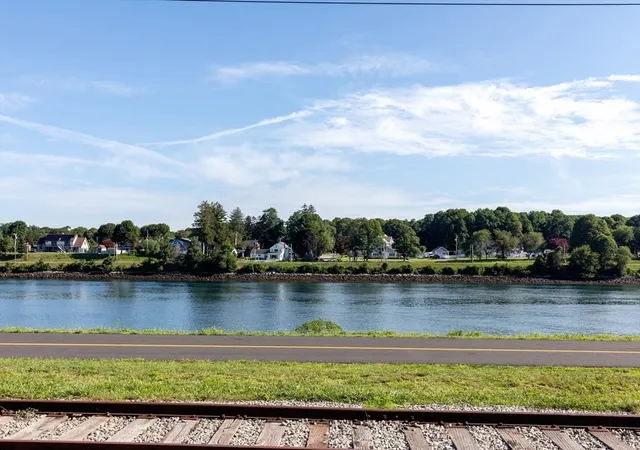 2nd image of 5 Freight House, Sagamore, MA 02561 | MLS# 73560808