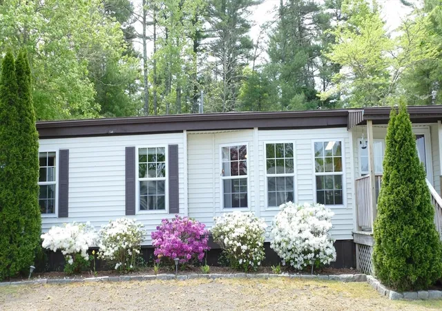 3rd image of 10 Jefferson Way, Carver, MA 02330 | MLS# 73560971