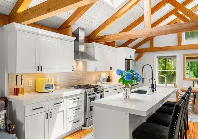 1st image of 10 Old Rowley Rd, Newbury, MA 01951 | MLS# 73554385
