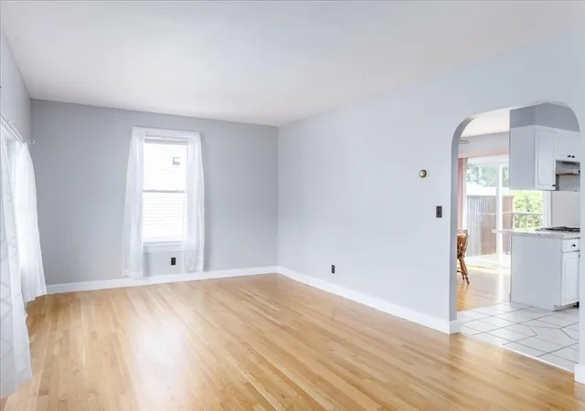 3rd image of 51 Flint St, Lynn, MA 01905 | MLS# 73537904