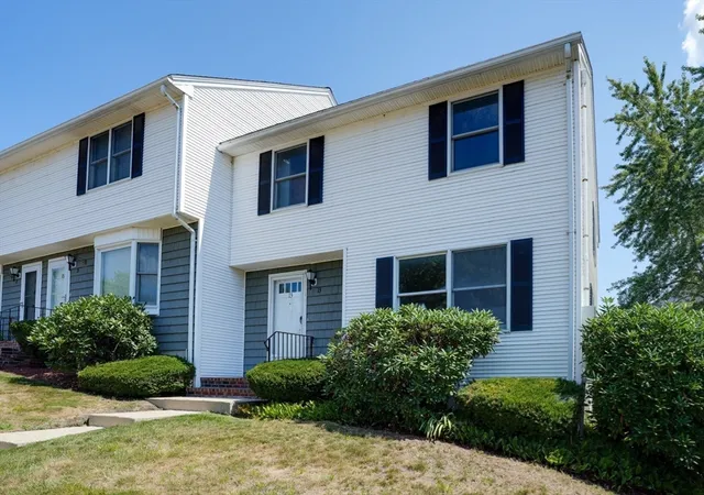Listing Photo 1 - Condo for sale in building located at 13 Brandee Ln, Methuen, MA 01844 - Unit #24