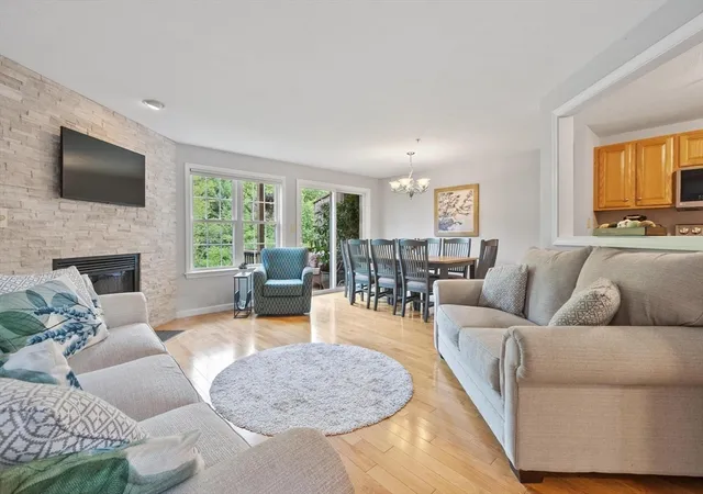3rd image of 35 Green Briar Rd #35, Fitchburg, MA 01420 | MLS# 73557918