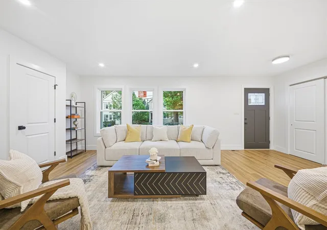 Homes for sale in West Newton, MA | 52 Rangeley Rd #52, West Newton, MA 02465 | MLS# 73546521