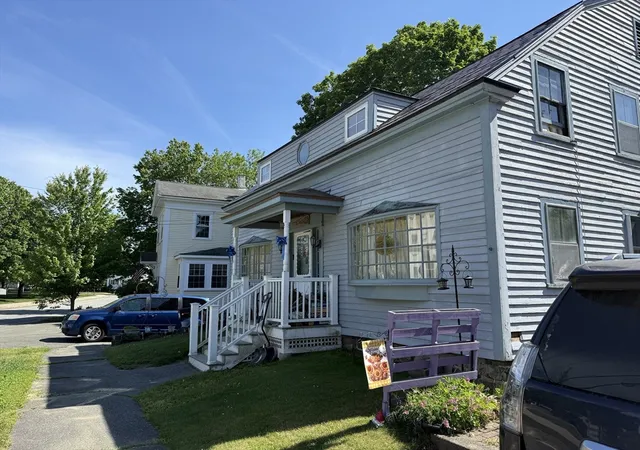 2nd image of 41 E Main St, Georgetown, MA 01833 | MLS# 73544980