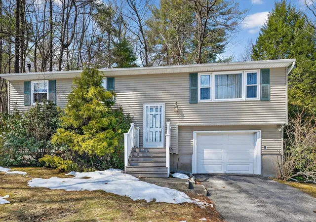 Homes for sale in Oxford, MA | 136 Dudley Rd, Oxford, MA 01540 | MLS# 73527984