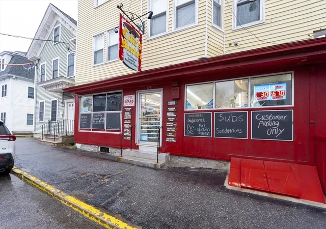 3rd image of 167-171 Salem St, Lowell, MA 01854 | MLS# 73455756