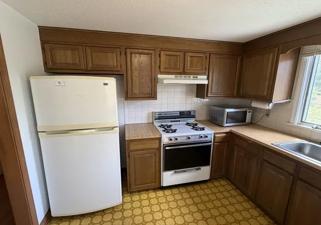 5th image of 164 Eileen St, Yarmouth Port, MA 02675 | MLS# 73530097