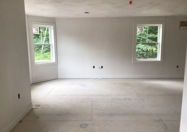 Homes for sale in Holbrook, MA | 299 Quincy St Building 3, Holbrook, MA 02343