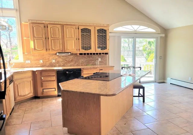 7th image of 1497 State Rd, Plymouth, MA 02360 | MLS# 73455343