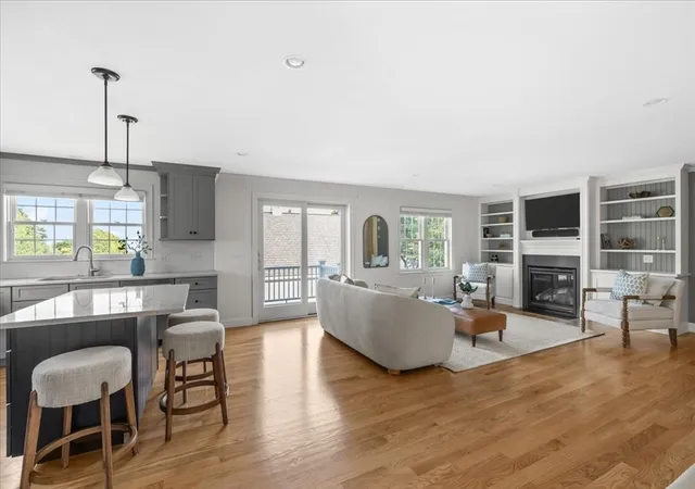 Listing Photo 4 - Condo for sale in building located at 23 Allen Pl, Scituate, MA 02066