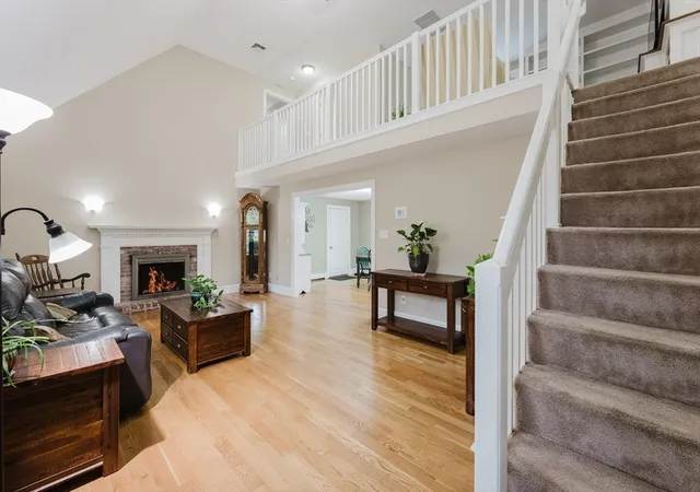 3rd image of 289 Quaker Meeting House Rd, East Sandwich, MA 02537 | MLS# 73565542