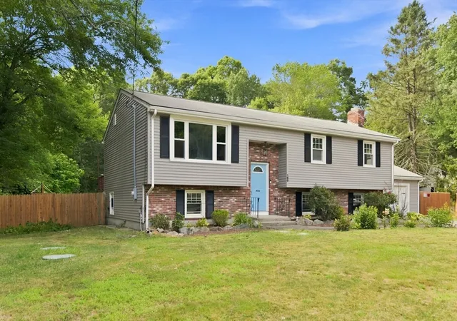 Photo 2 of Single family home for sale at 160 E Main Street, Norton, MA 02766 | MLS# 73566628 | Listing updated on 2026-08-30