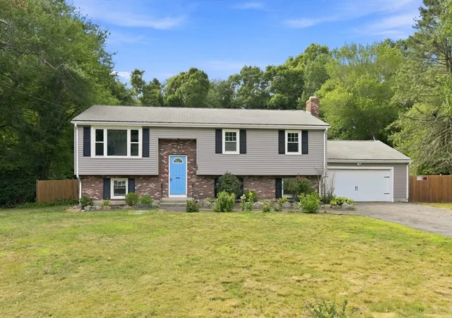 Photo 3 of Single family home for sale at 160 E Main Street, Norton, MA 02766 | MLS# 73566628 | Listing updated on 2026-10-11