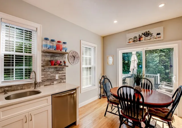 4th image of 658 Massachusetts Ave, Lunenburg, MA 01462