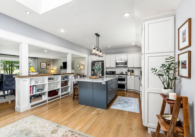 5th image of 18 Kimball Ave, Wenham, MA 01984 | MLS# 73538130
