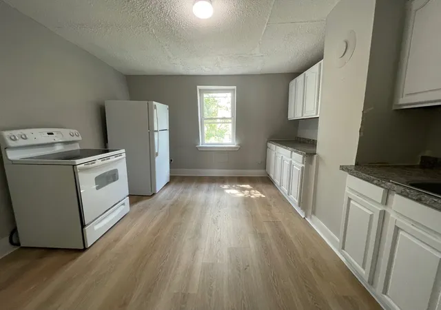 5th image of 34 Newbury, Worcester, MA 01609 | MLS# 73562540