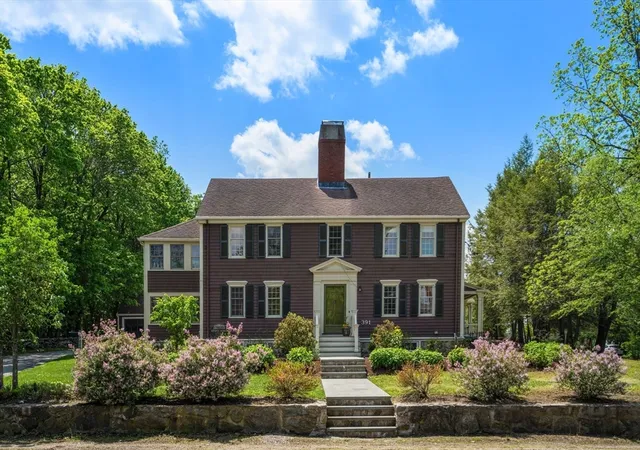 2nd image of 391 Dedham St, Newton, MA 02459 | MLS# 73524828