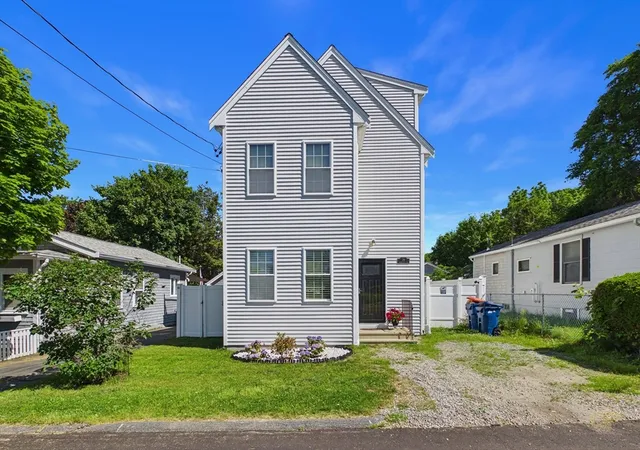 1st image of 26 Briercliffe Rd, Fairhaven, MA 02719 | MLS# 73537032