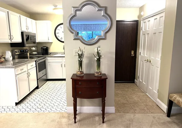 3rd image of 875 John Fitch Hwy, Fitchburg, MA 01420