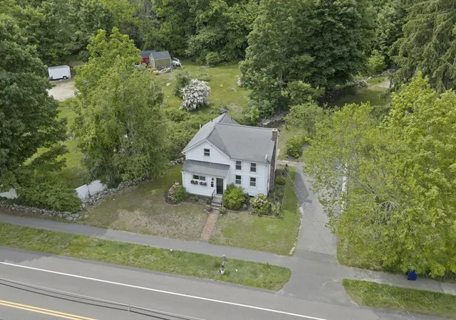 4th image of 224 Main Street, Medway, MA 02053 | MLS# 73530081
