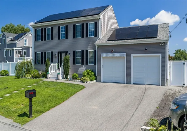 3rd image of 65 Armsby St, New Bedford, MA 02745 | MLS# 73561244