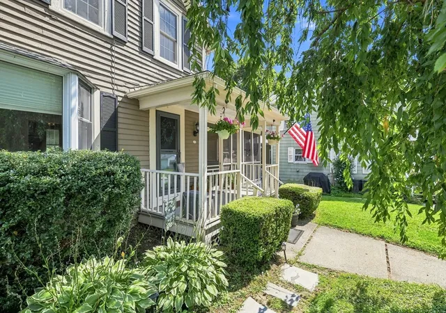 Photo 3 of Single family home for sale at 3 Pleasant St, Huntington, MA 01050 | MLS# 73570123 | Listing updated on 2026-10-03