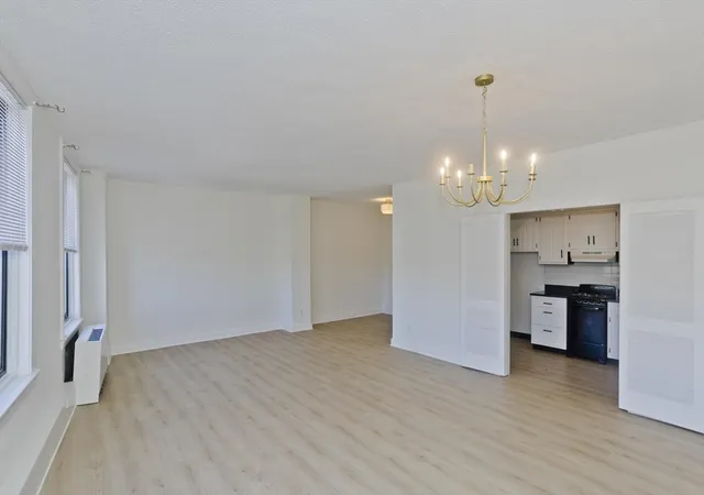 Homes for sale in Springfield, MA | 140 Chestnut St #404, Springfield, MA 01103 | MLS# 73545374