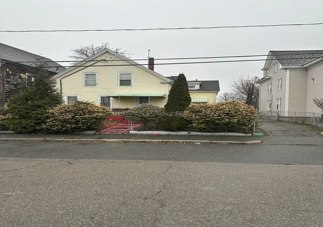 2nd image of 65 Tremont St, Brockton, MA 02301 | MLS# 73458622