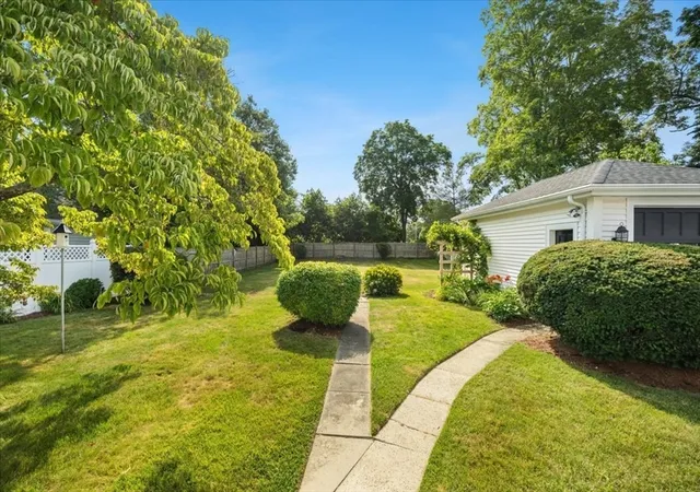 5th image of 122 Davenport Street, Taunton, MA 02780 | MLS# 73558738