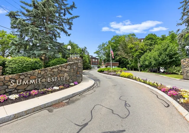 1st image of 1002 Paradise Rd #1C, Swampscott, MA 01907 | MLS# 73558961