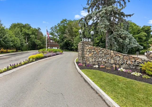 30th image of 1002 Paradise Rd #1C, Swampscott, MA 01907 | MLS# 73558961