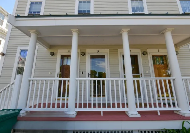 4th image of 3 Honora Ct #3, Buzzards Bay, MA 02532 | MLS# 73537890
