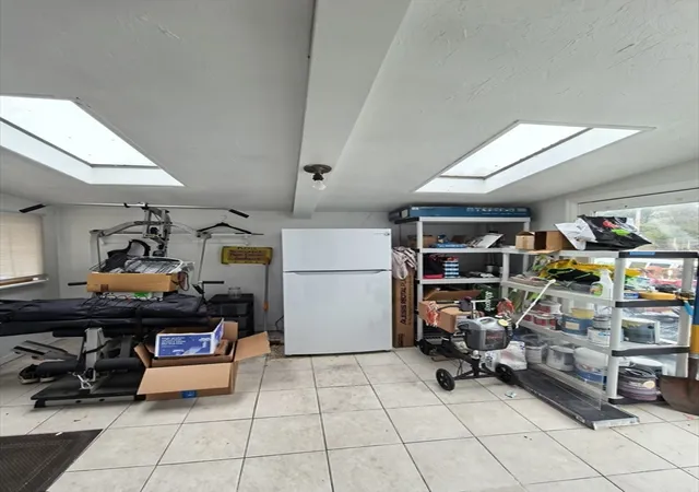 3rd image of 200 N Quinsigamond Ave, Shrewsbury, MA 01545 | MLS# 73504091