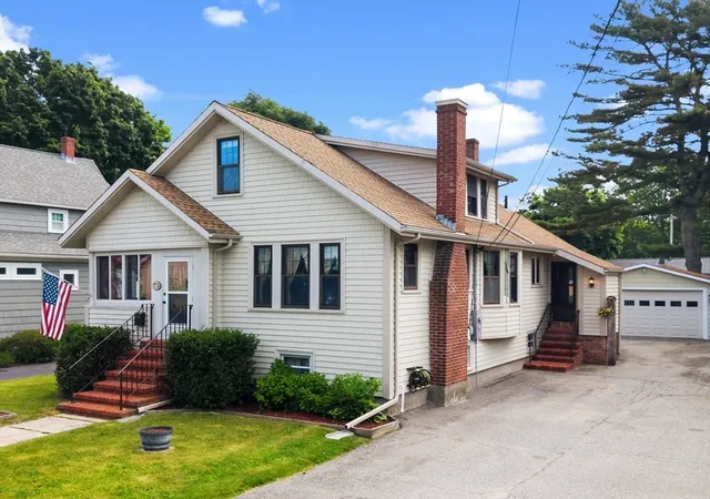1st image of 73 Chestnut St, Fairhaven, MA 02719 | MLS# 73539451