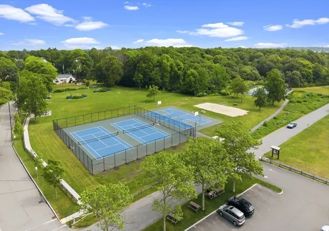 42nd image of 73 Chestnut St, Fairhaven, MA 02719 | MLS# 73539451