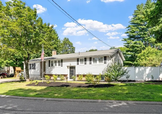 2nd image of 2 Stratton Dr, Hudson, MA 01749 | MLS# 73557025