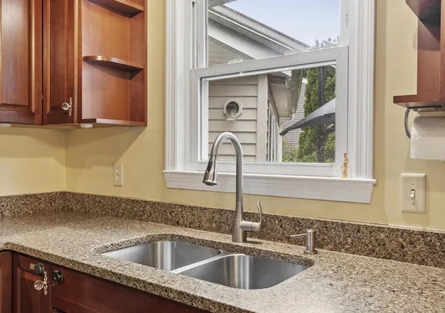 5th image of 2 Stratton Dr, Hudson, MA 01749 | MLS# 73557025