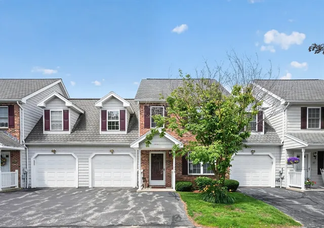 2nd image of 78 Fairway Dr #102, Tewksbury, MA 01876 | MLS# 73540854