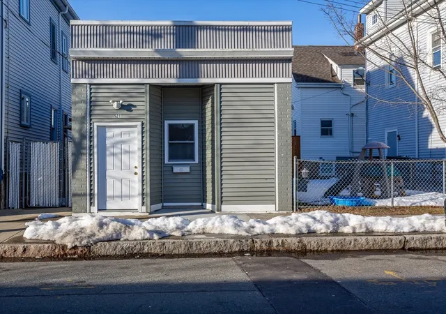 2nd image of 521 Kempton St, New Bedford, MA 02740 | MLS# 73565650