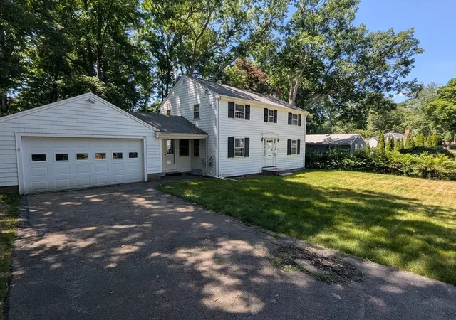 Homes for sale in Hingham, MA | 20 Colonial Road, Hingham, MA 02043 | MLS# 73547370