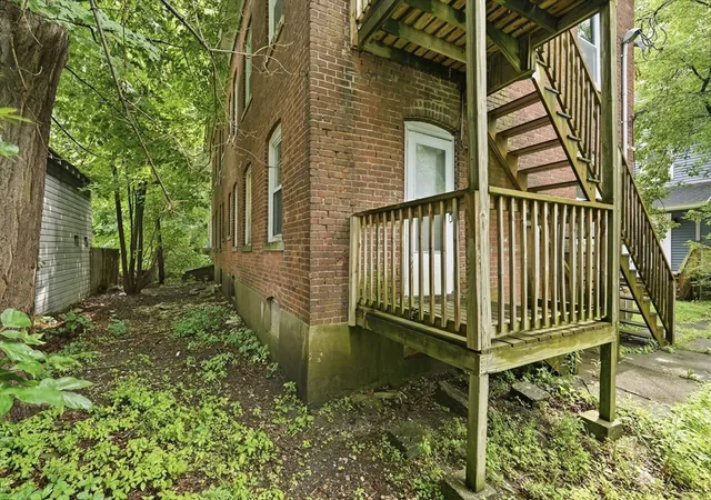 Listing Photo 2 - Condo for sale in building located at 53.5 Orch St, Pittsfield, MA 01201