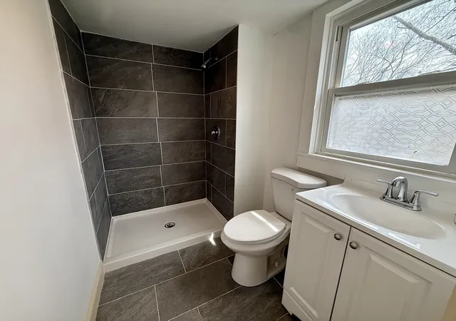 4th image of 64-66 Bedford St, New Bedford, MA 02740 | MLS# 73508763