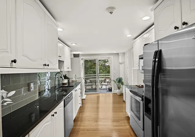 Photo 4 of Condo for sale at 1401 Great Pond Rd #8, North Andover, MA 01845 | MLS# 73562351 | Listing updated on 2026-09-19