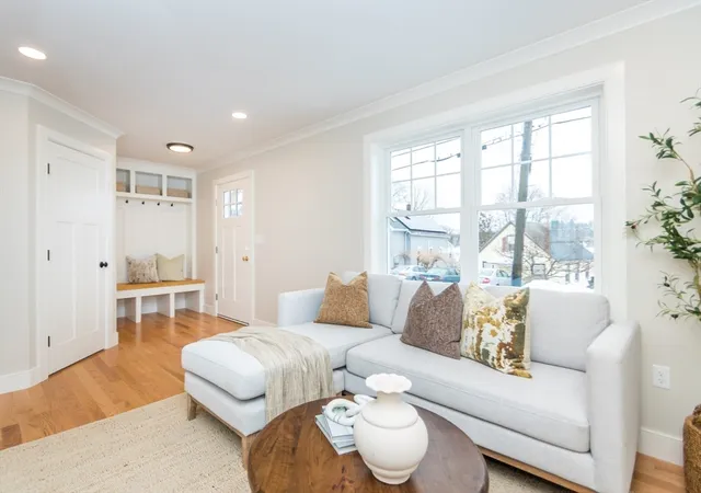 Photo 4 of Sale Pending at 89 Hardy Pond Rd, Waltham, MA 02451 | MLS# 73563406 | Listing updated on 2026-08-21