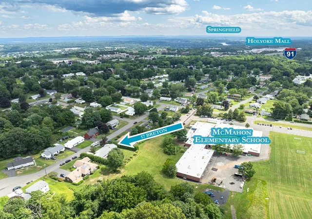 41st image of 17 Breton Ln, Holyoke, MA 01040 | MLS# 73564086