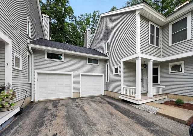 Homes for sale in Rockland, MA | 5 Bluberry Ct #5, Rockland, MA 02370 | MLS# 73545948