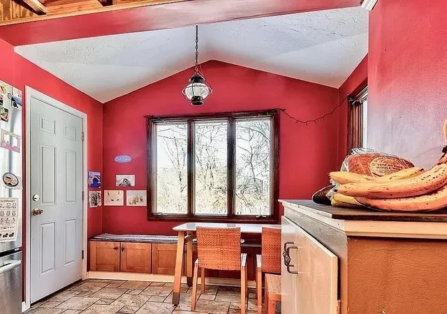 5th image of 81 Riverview Cir, Wayland, MA 01778 | MLS# 73553802